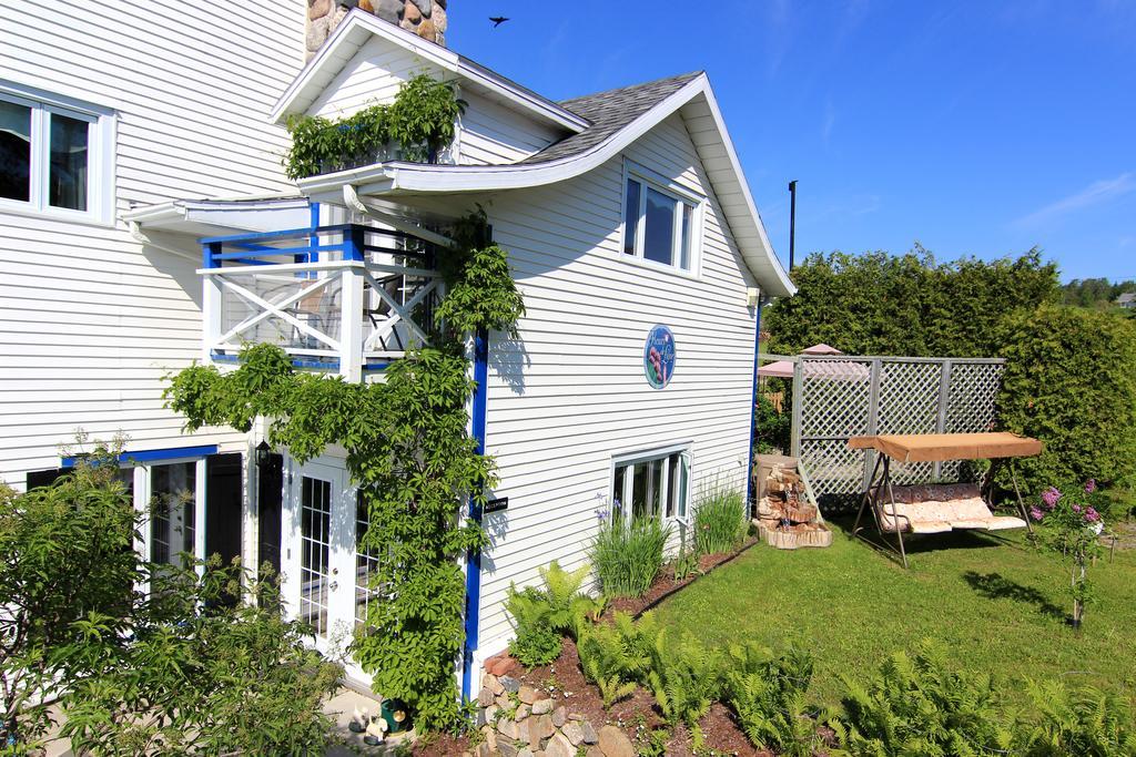 Auberge Fleurs De Lune La Malbaie Eksteriør bilde