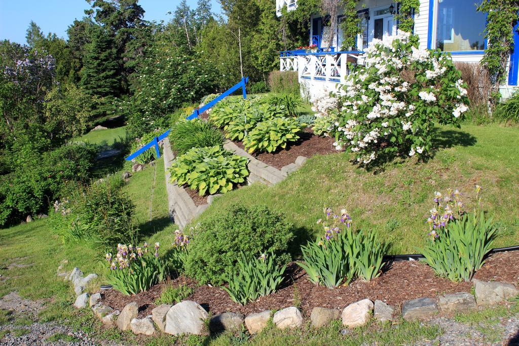 Auberge Fleurs De Lune La Malbaie Eksteriør bilde